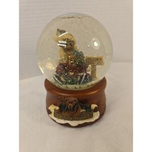 BOYD BEAR BEARSTONE SIMONE‎ & BAILEY HELPING HAND WATER GLOBE 1E